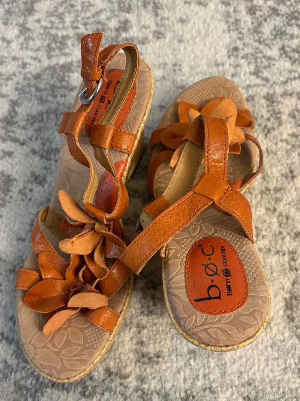 Women’s Size 8 BOC Floral Tan & Burnt Orange Wedges